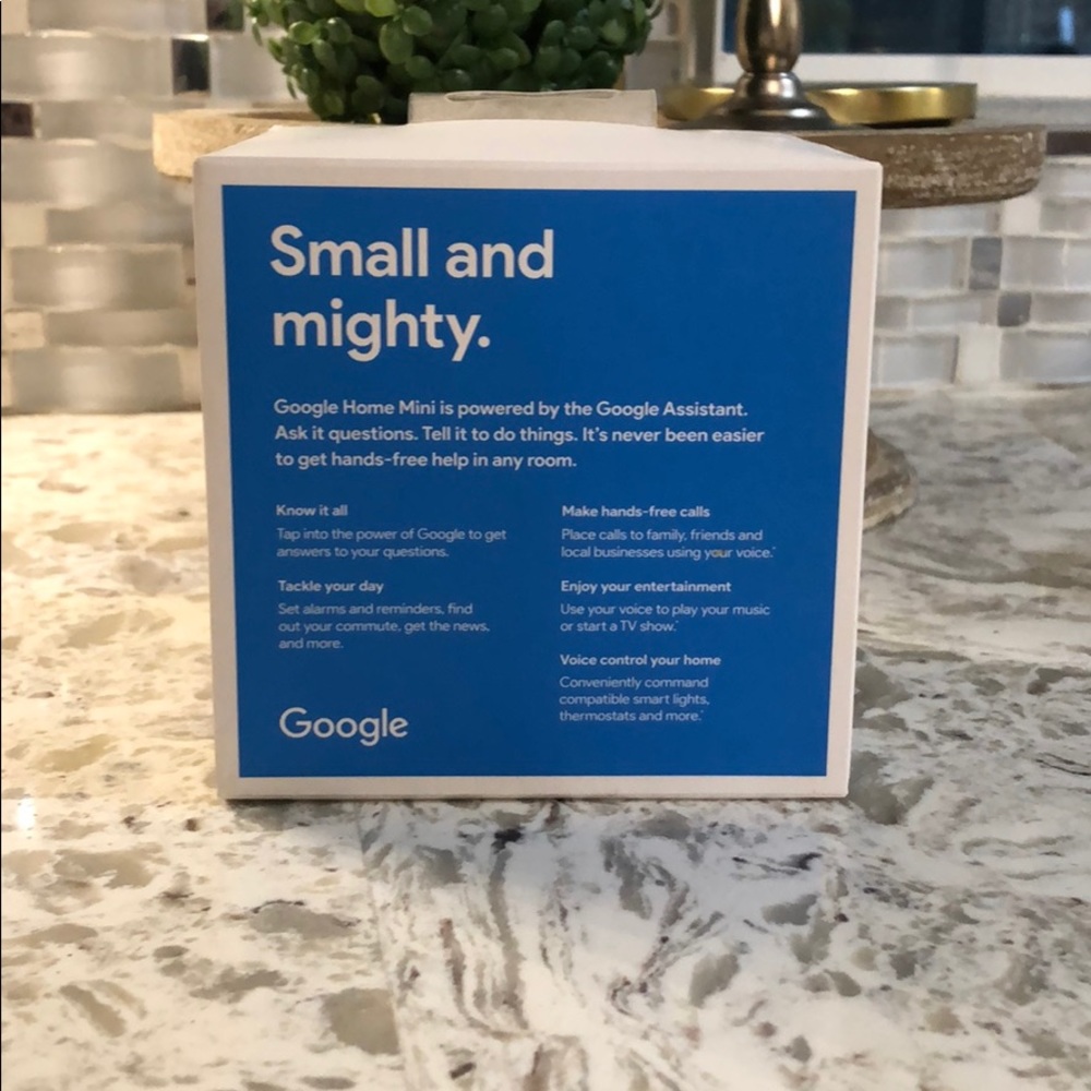 Google Home Mini - Picture 2 of 2